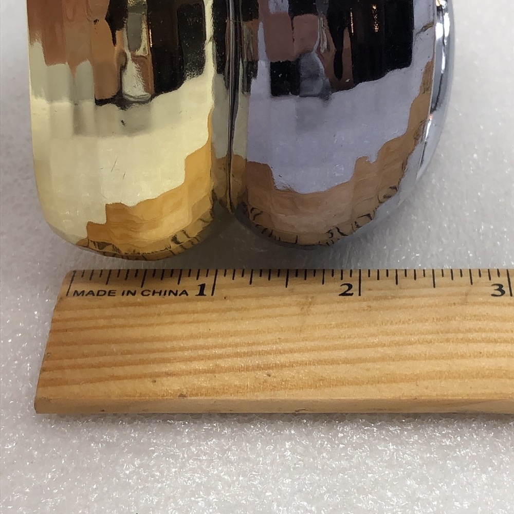 Vintage Lucite Bangles Set Of Two Faceted Wavy - Picture 13 of 13